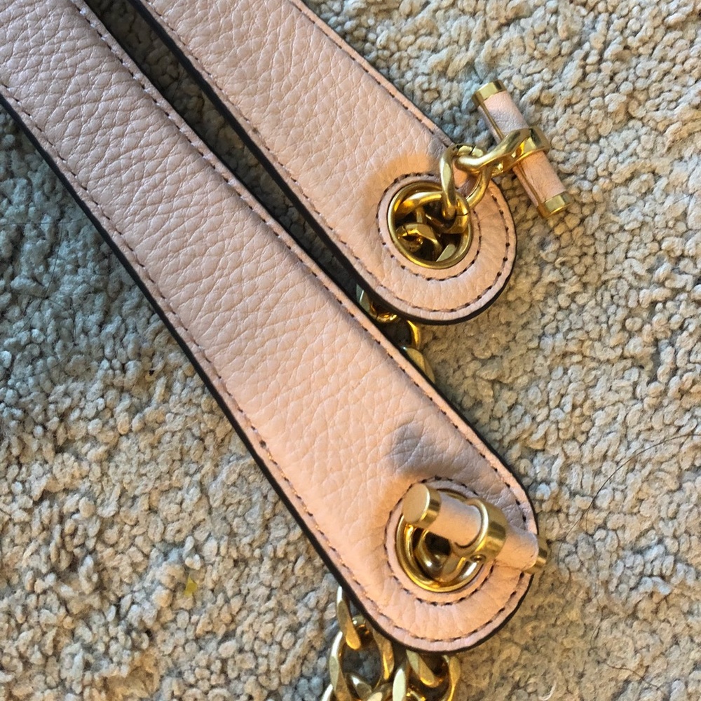 Tory Burch Chelsea Flap Shoulder Bag - Picture 6 of 8